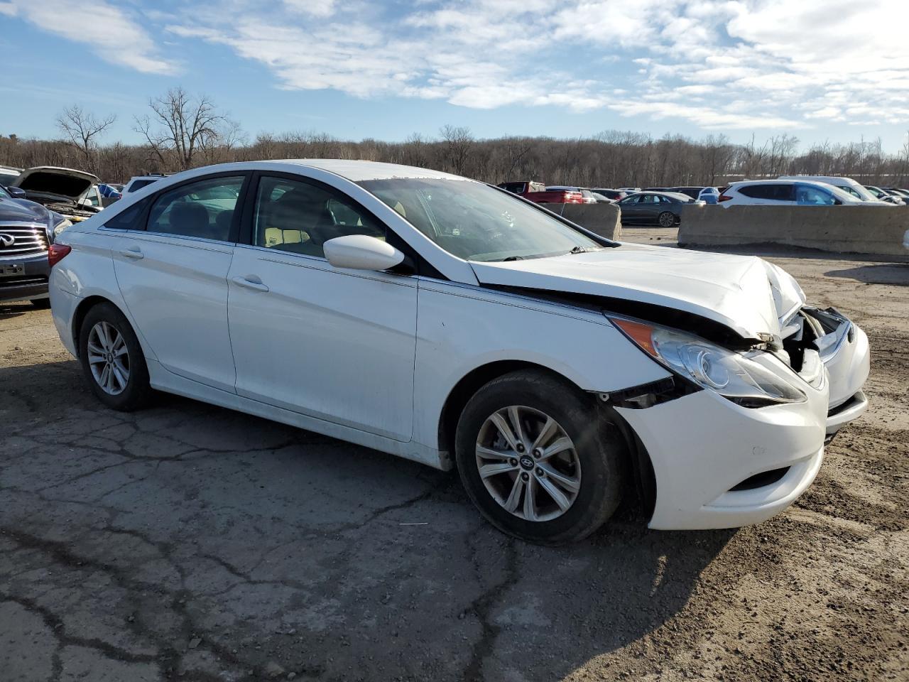 2011 HYUNDAI SONATA GLS - Image 4