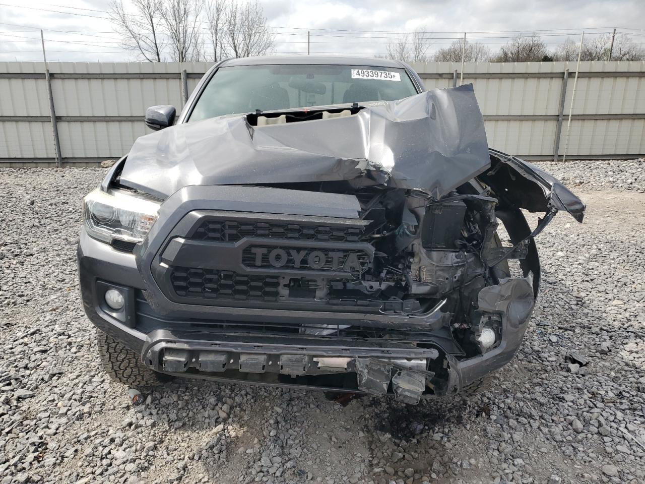 2017 TOYOTA TACOMA DOU - Фото 5