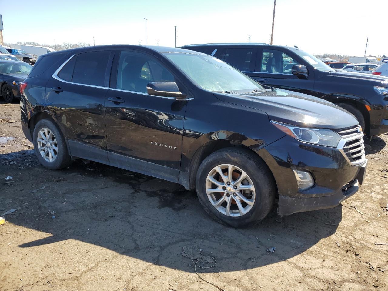 2019 CHEVROLET EQUINOX LT - Image 4