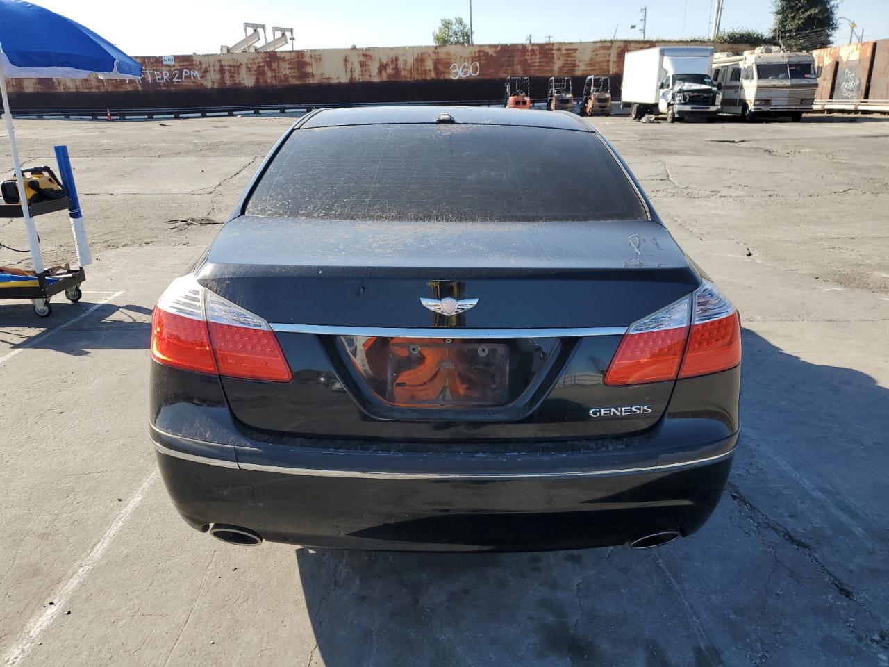 2011 HYUNDAI GENESIS 3. - Image 6