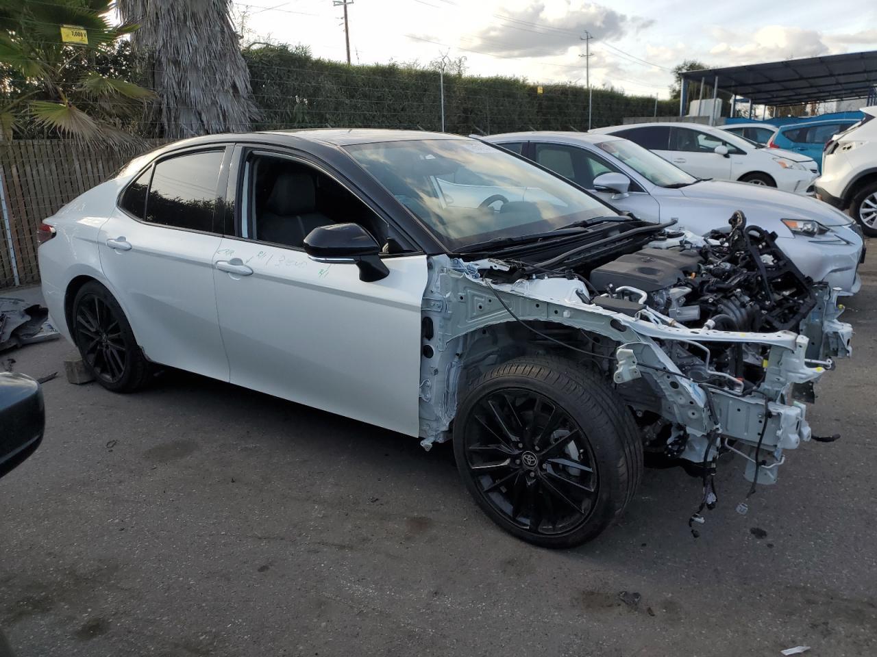 2022 TOYOTA CAMRY XSE - Фото 4
