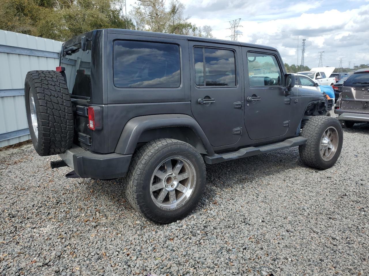 2012 JEEP WRANGLER U - Image 3