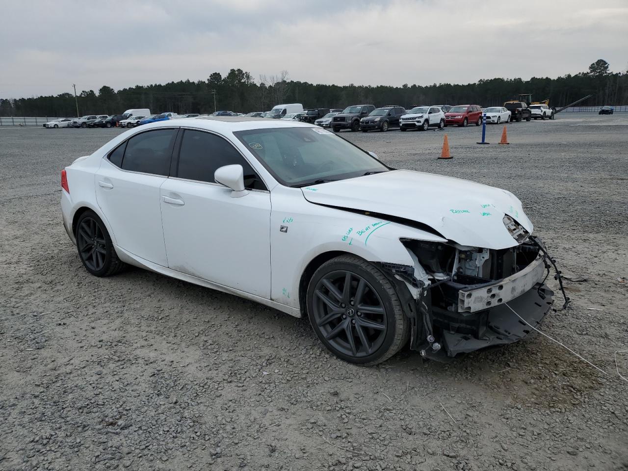2017 LEXUS IS 200T - Image 4
