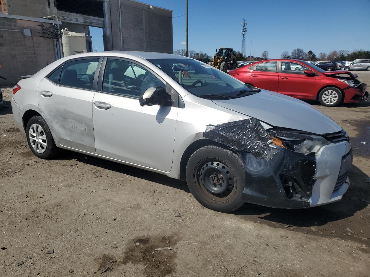2015 TOYOTA COROLLA L - Image 4