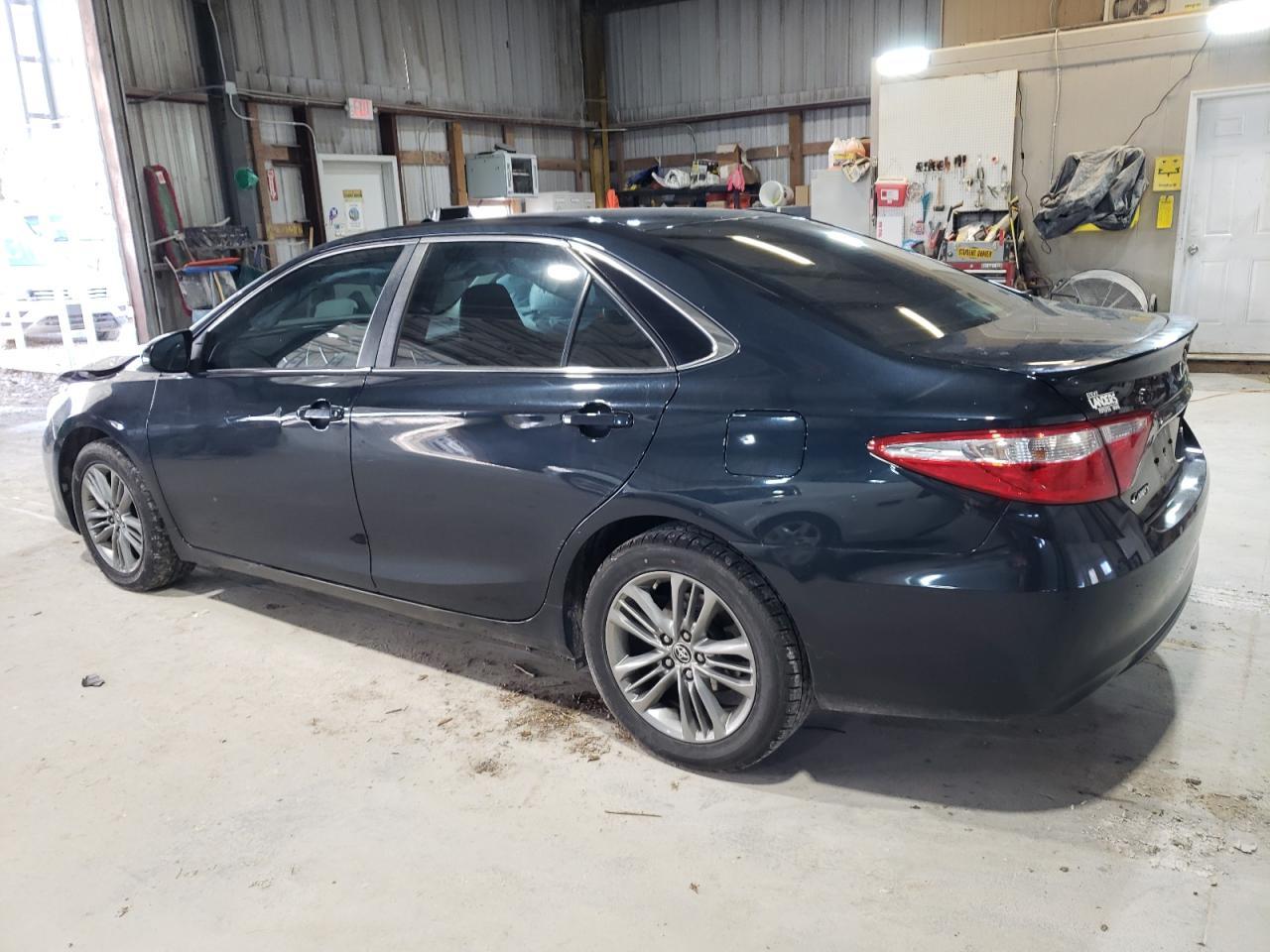 2015 TOYOTA CAMRY LE - Image 2