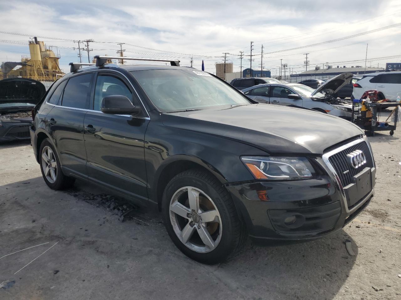 2011 AUDI Q5 PREMIUM - Image 4