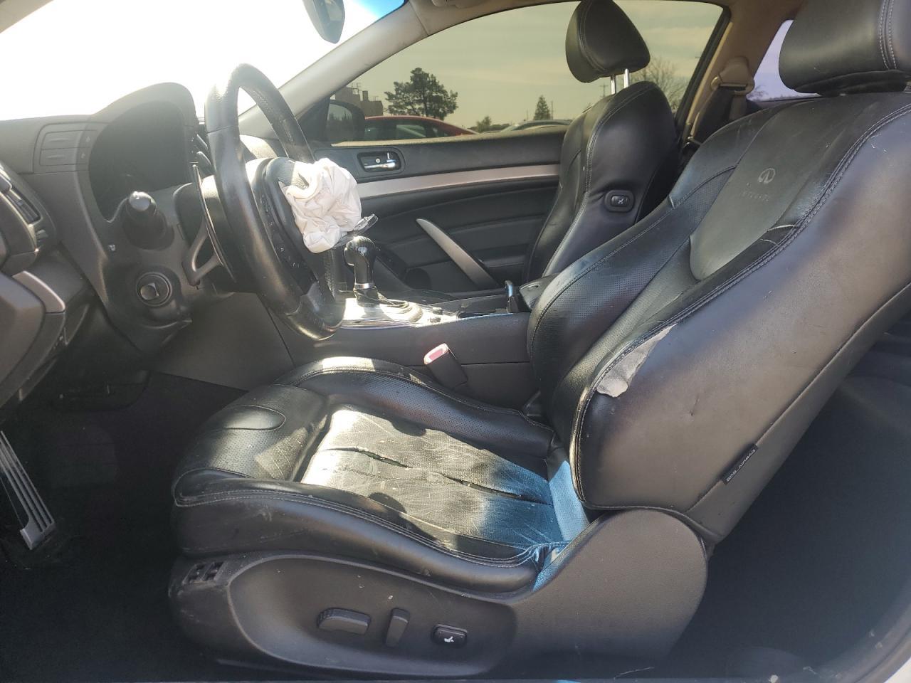 2011 INFINITI G37 BASE - Image 7