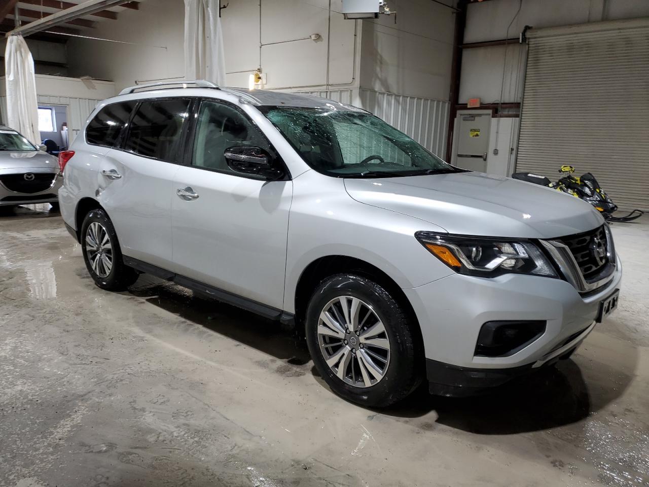 2019 NISSAN PATHFINDER - Фото 4