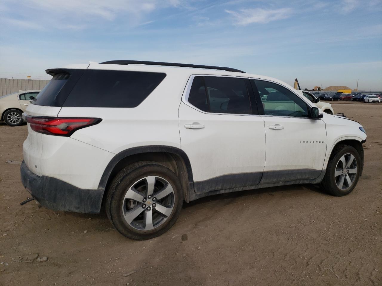 2023 CHEVROLET TRAVERSE L - Фото 3