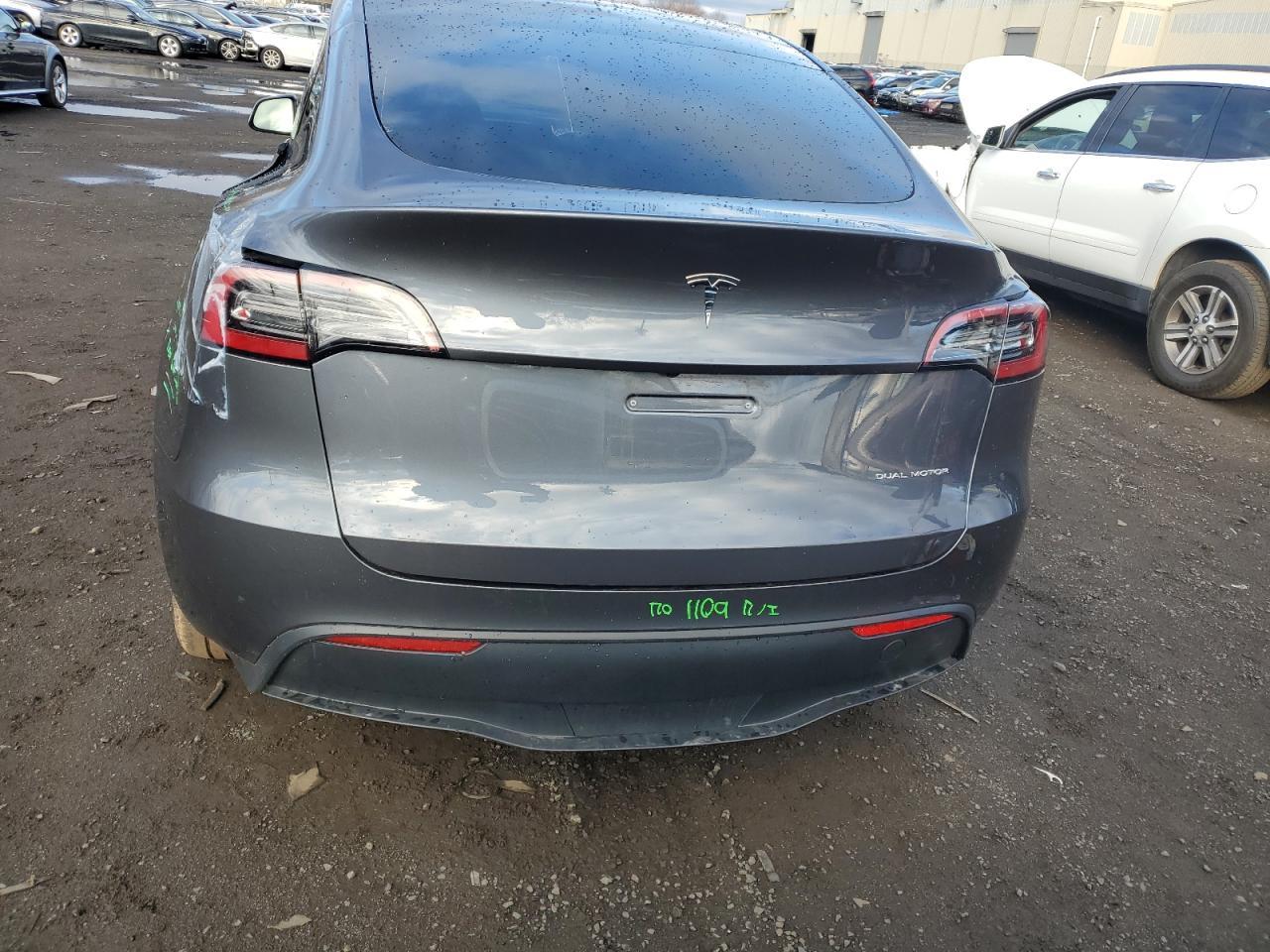 2023 TESLA MODEL Y - Фото 6