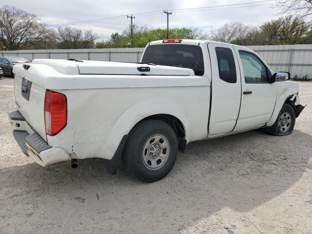 2017 NISSAN FRONTIER S - Image 3