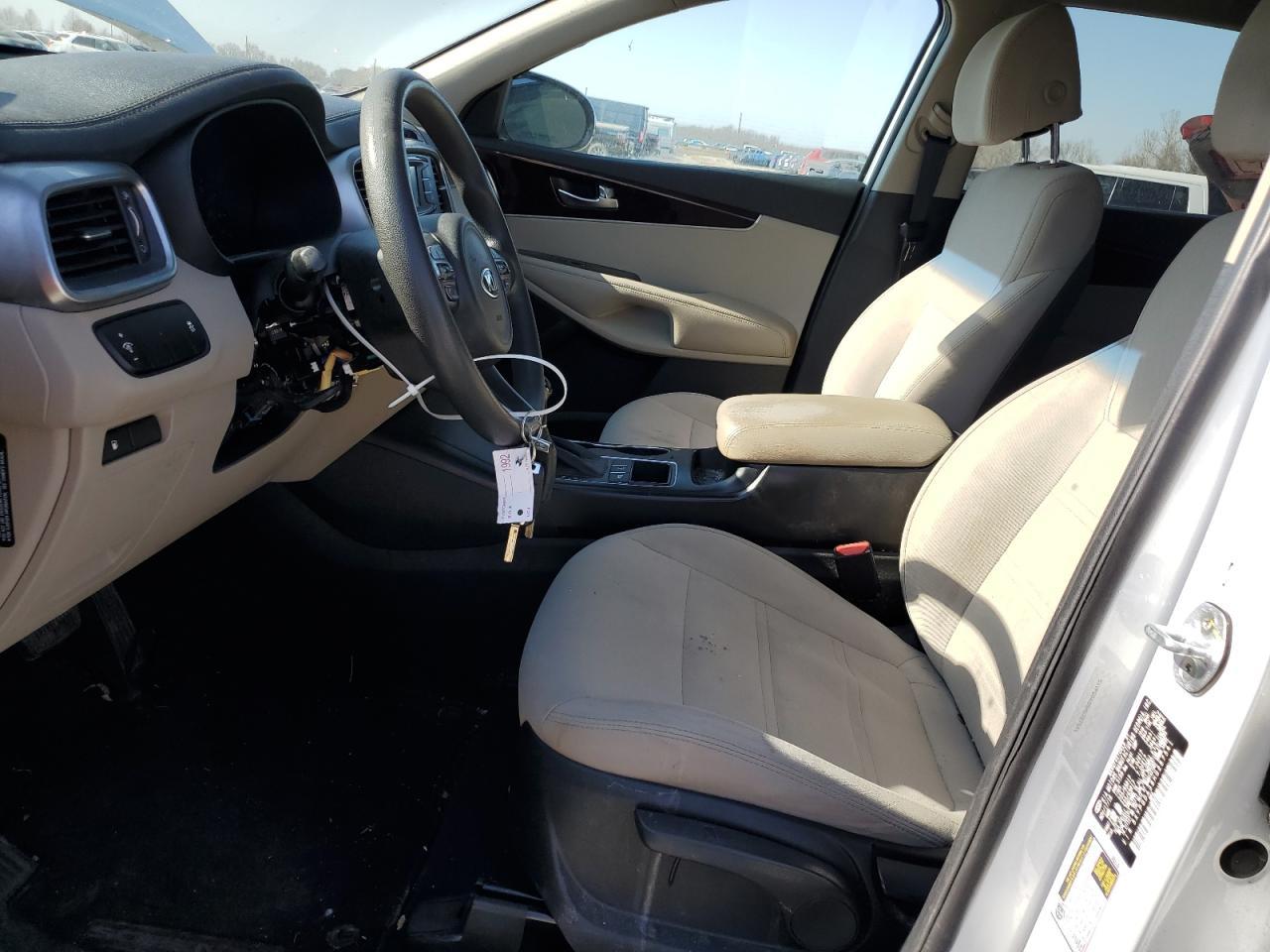 2017 KIA SORENTO LX - Image 7