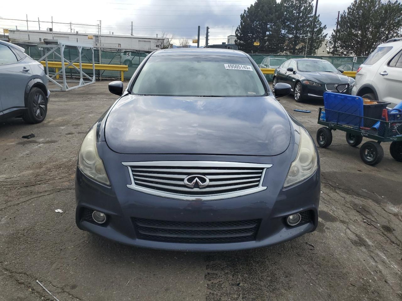2011 INFINITI G37 - Image 5