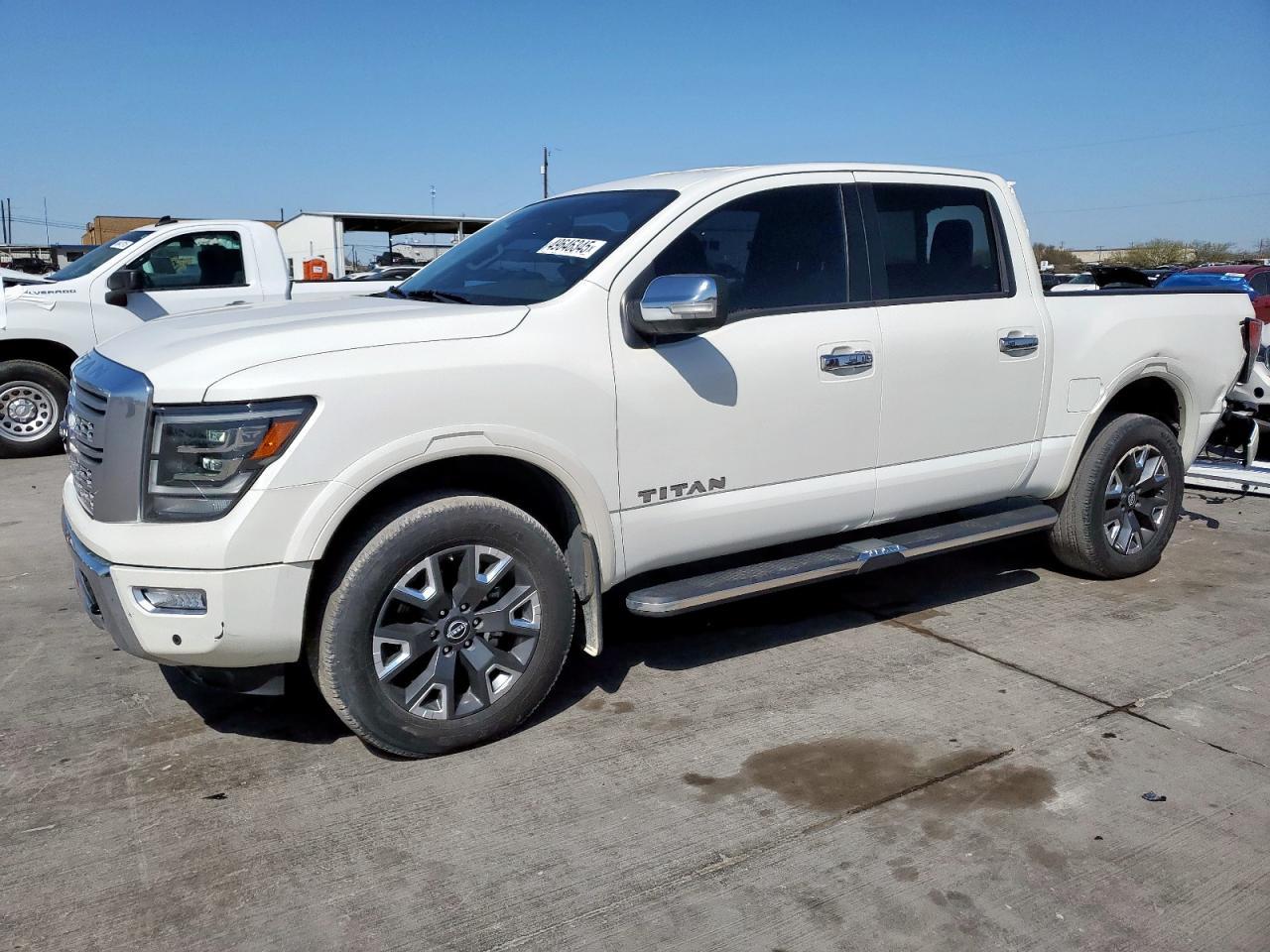 2023 NISSAN TITAN SV