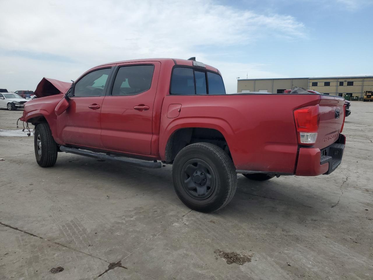 2017 TOYOTA TACOMA DOU - Фото 2