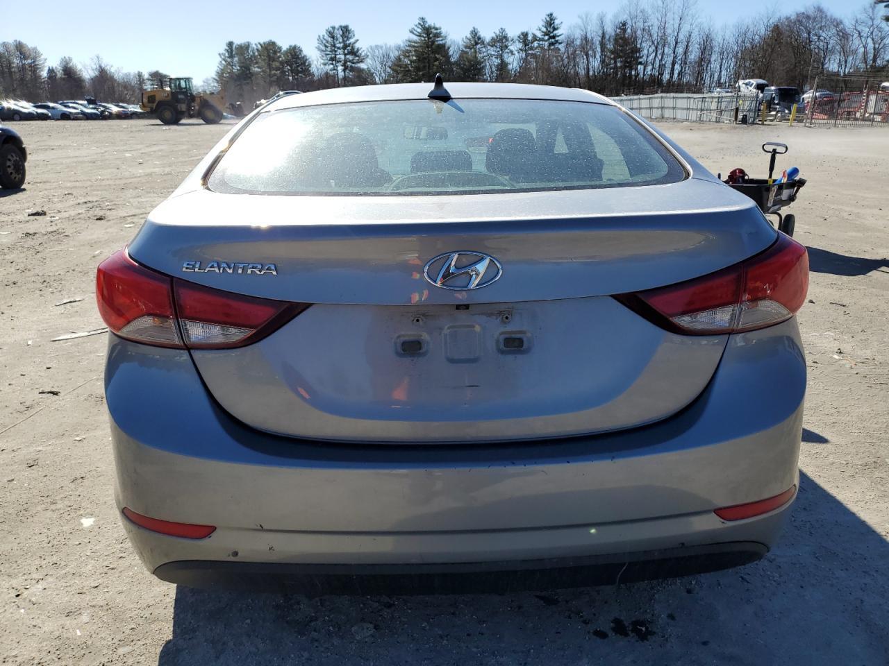 2014 HYUNDAI ELANTRA SE - Image 6