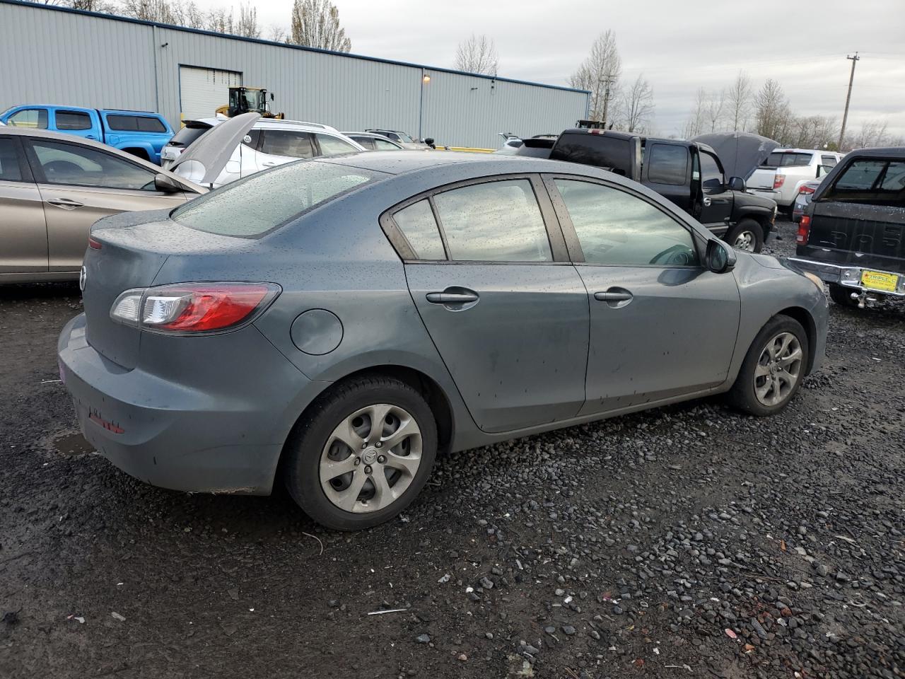 2013 MAZDA 3 I - Фото 3