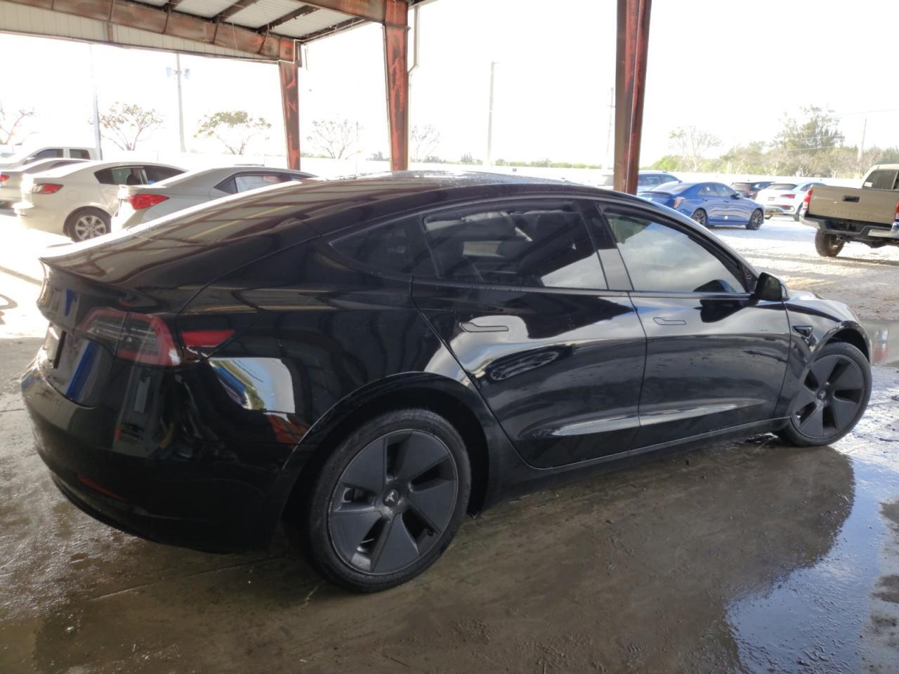2022 TESLA MODEL 3 - Image 3