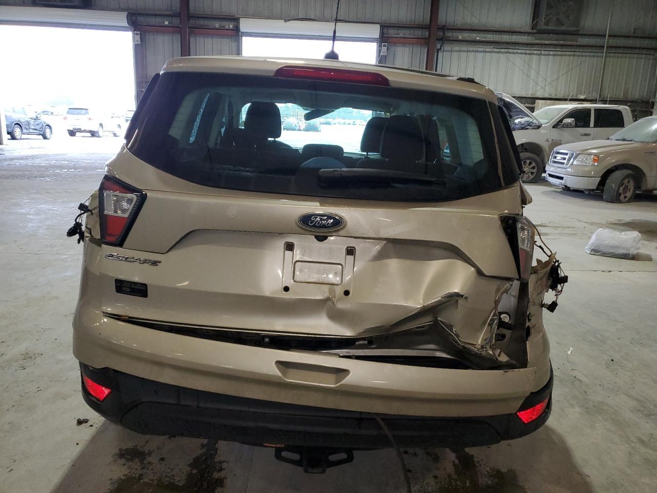 2017 FORD ESCAPE S - Image 6