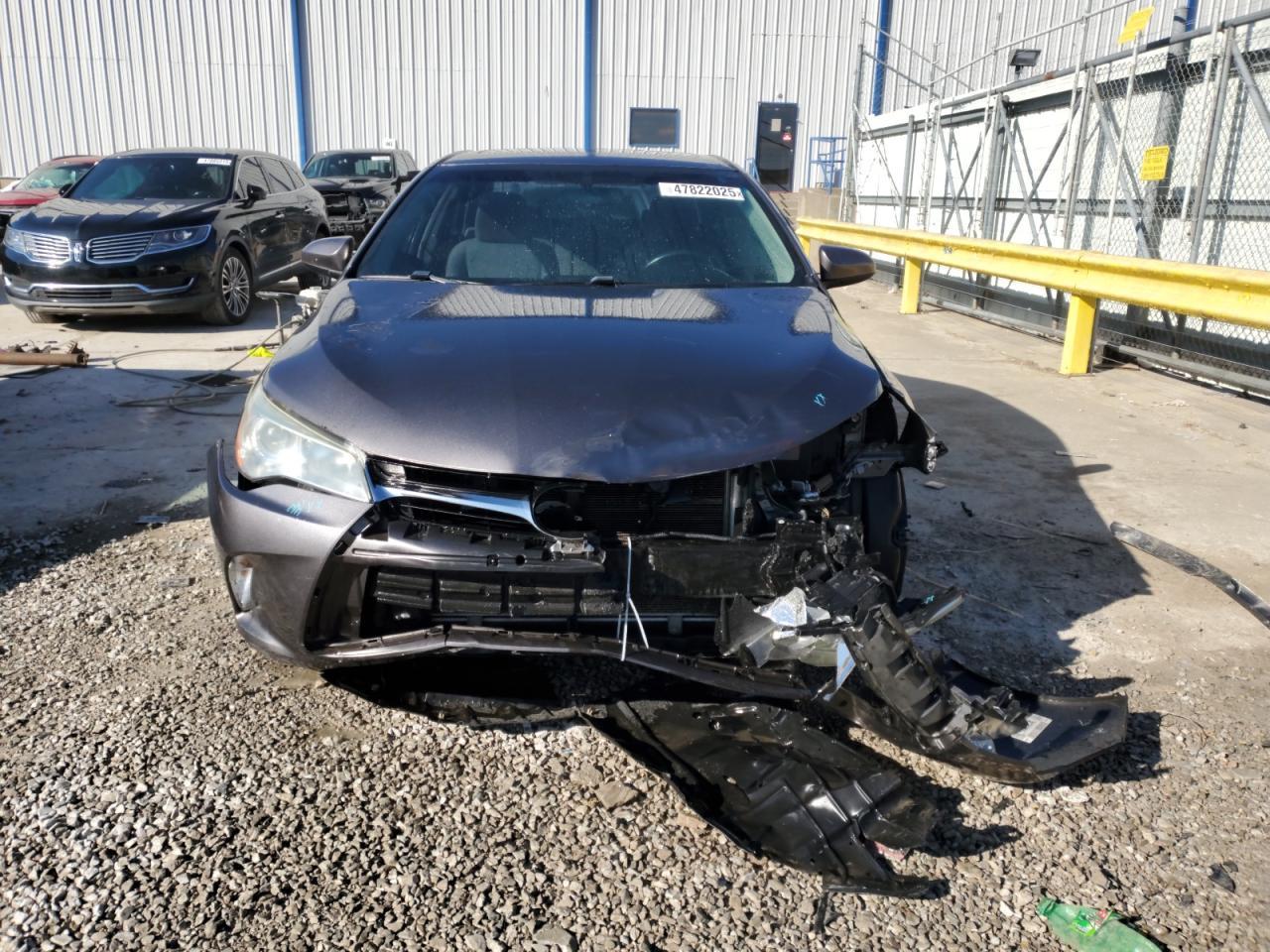 2015 TOYOTA CAMRY LE - Image 5