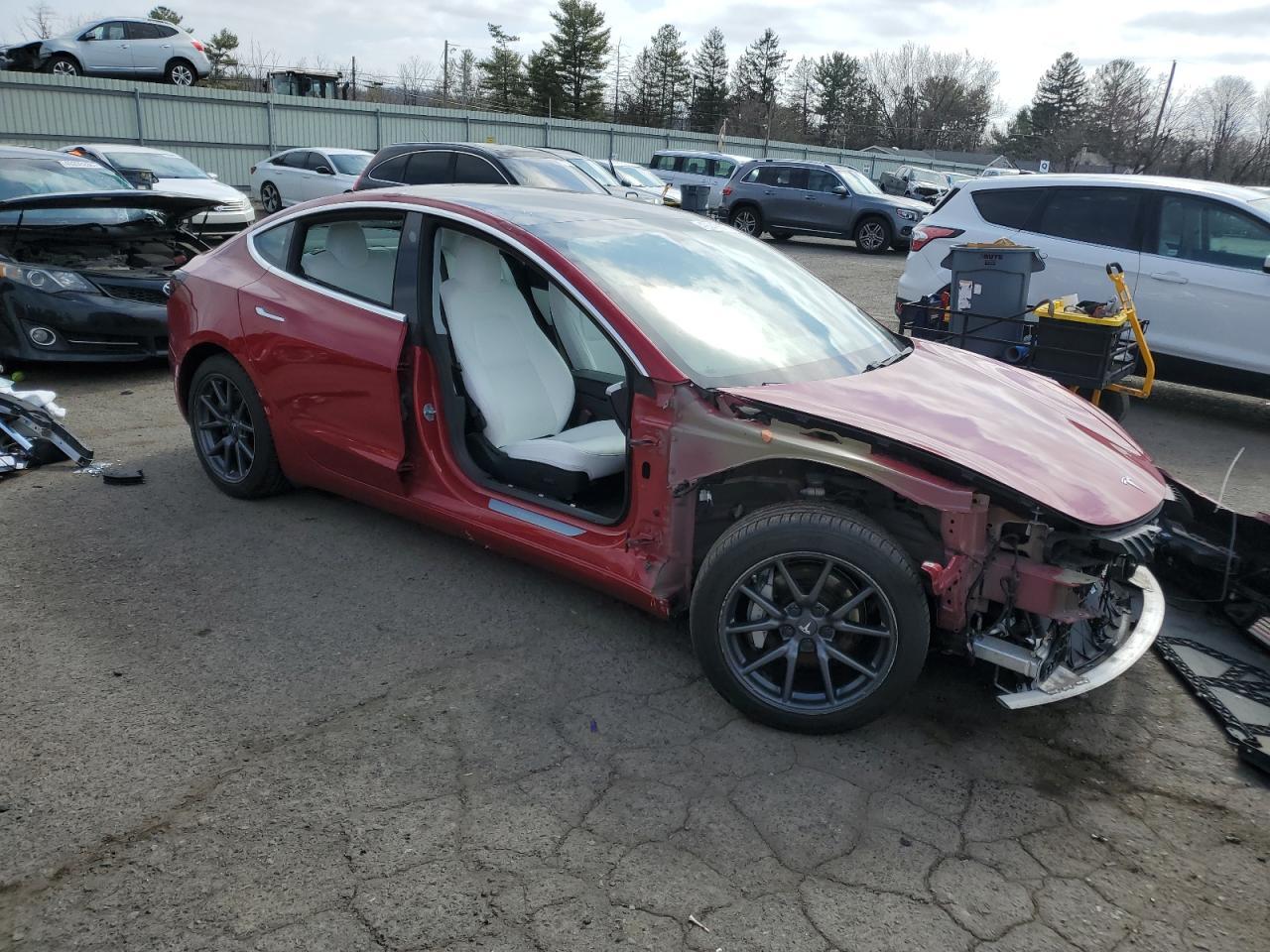2019 TESLA MODEL 3 - Фото 4