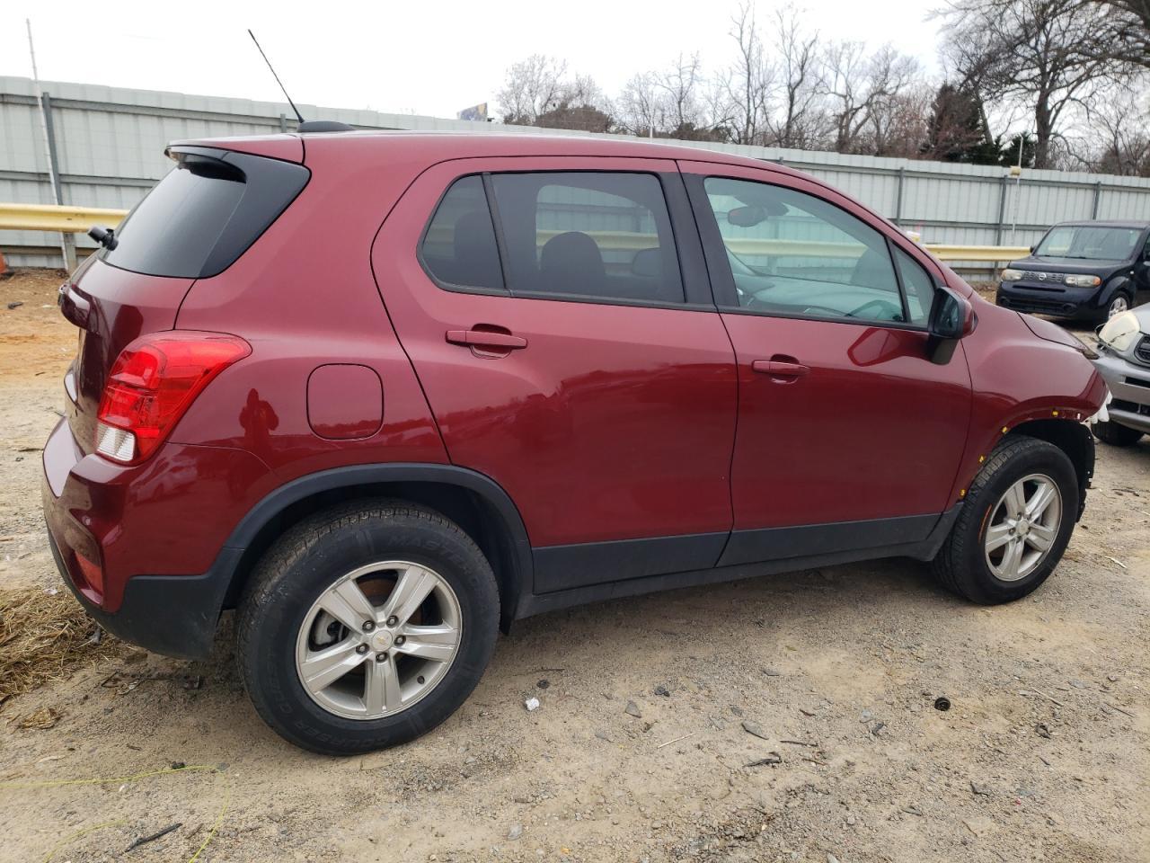2021 CHEVROLET TRAX LS - Фото 3