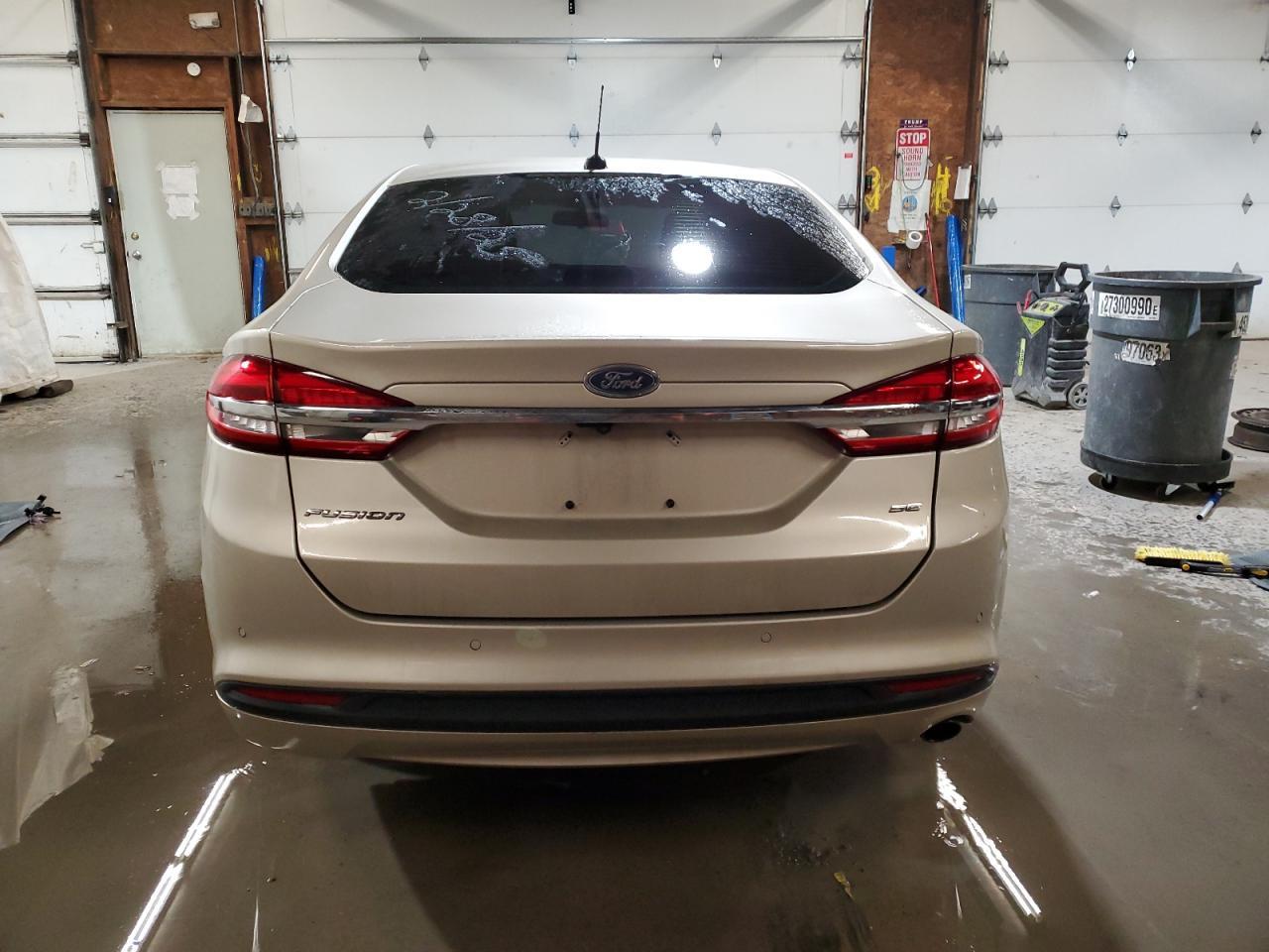2017 FORD FUSION SE - Image 6