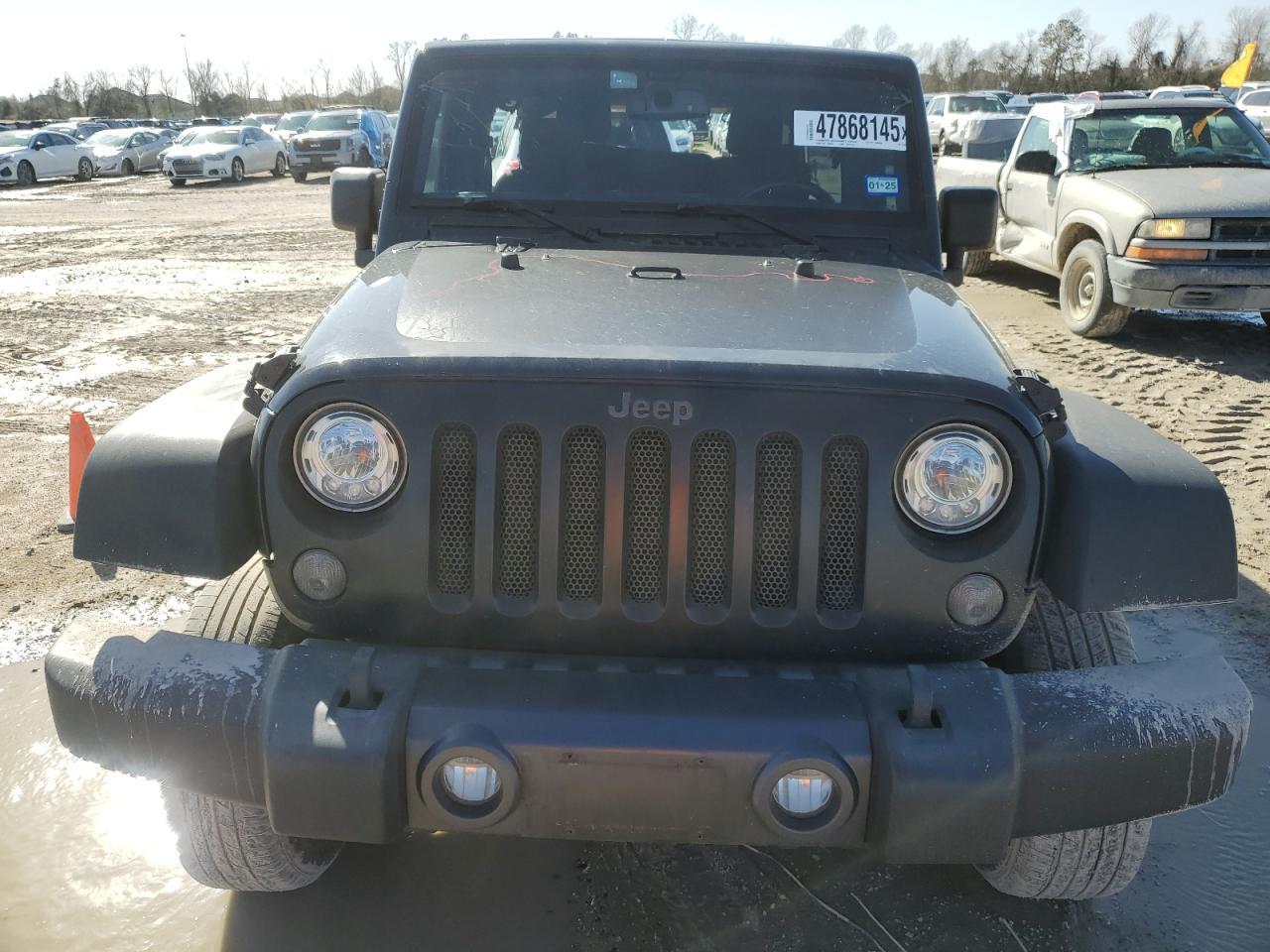 2017 JEEP WRANGLER U - Image 5