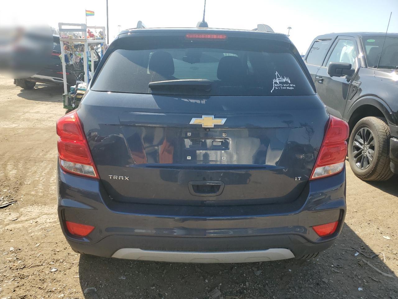 2018 CHEVROLET TRAX 1LT - Image 6