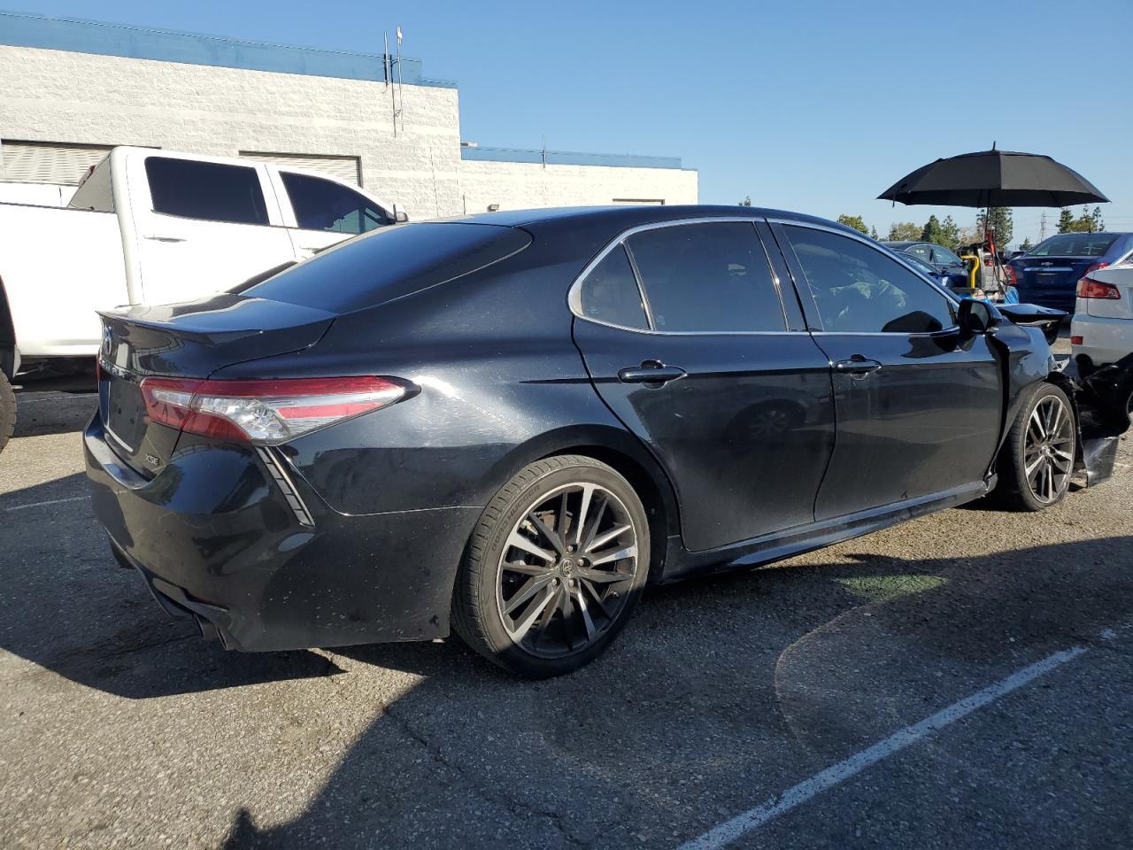 2018 TOYOTA CAMRY XSE - Image 3