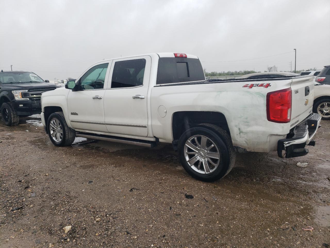 2018 CHEVROLET SILVERADO - Image 2