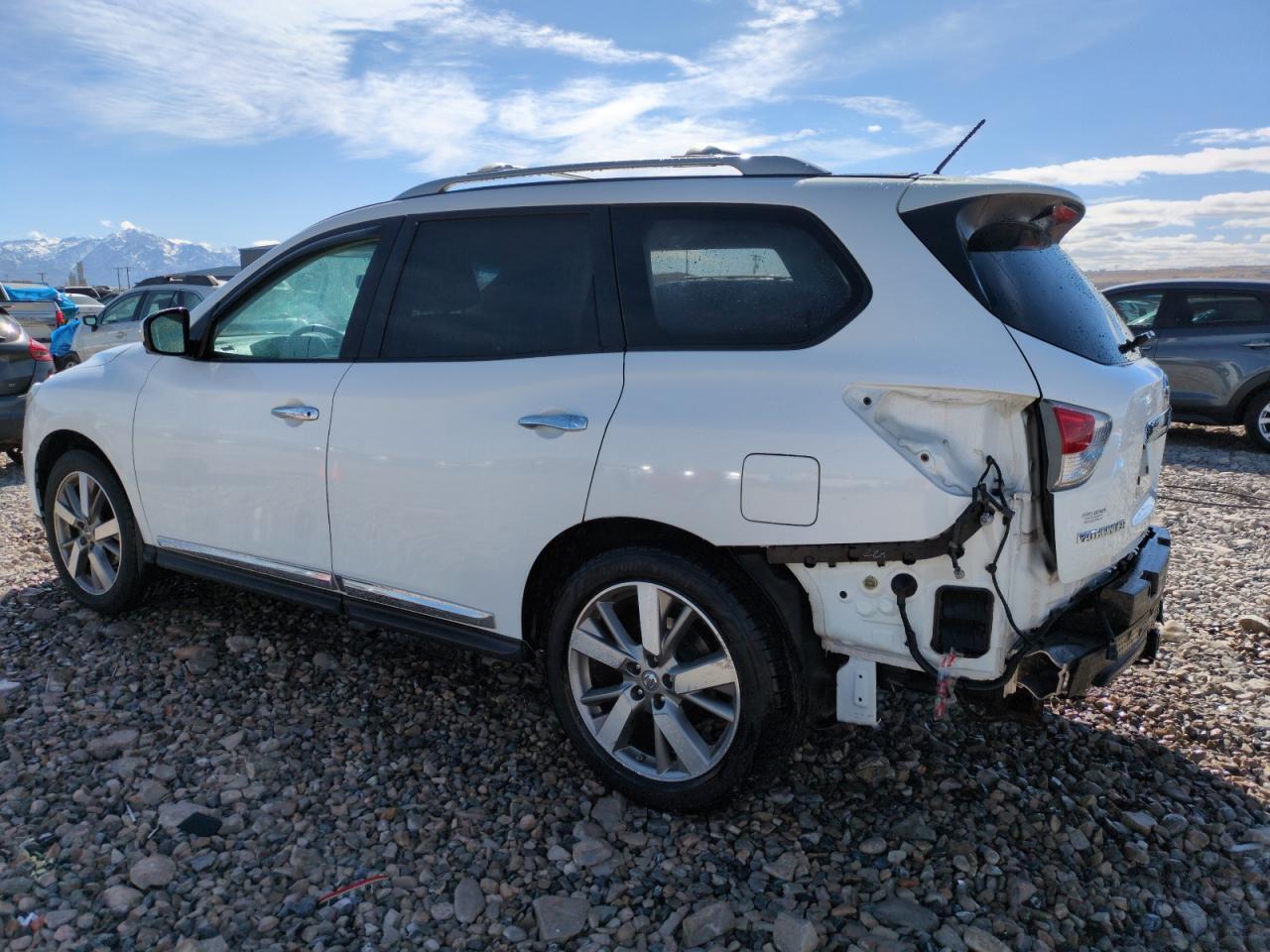 2013 NISSAN PATHFINDER - Фото 2