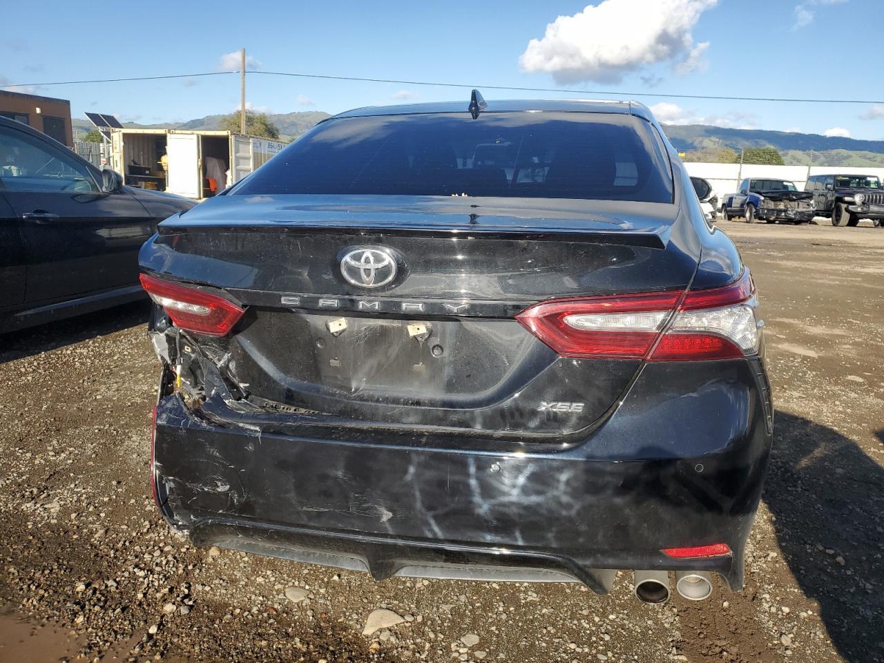 2018 TOYOTA CAMRY XSE - Image 6