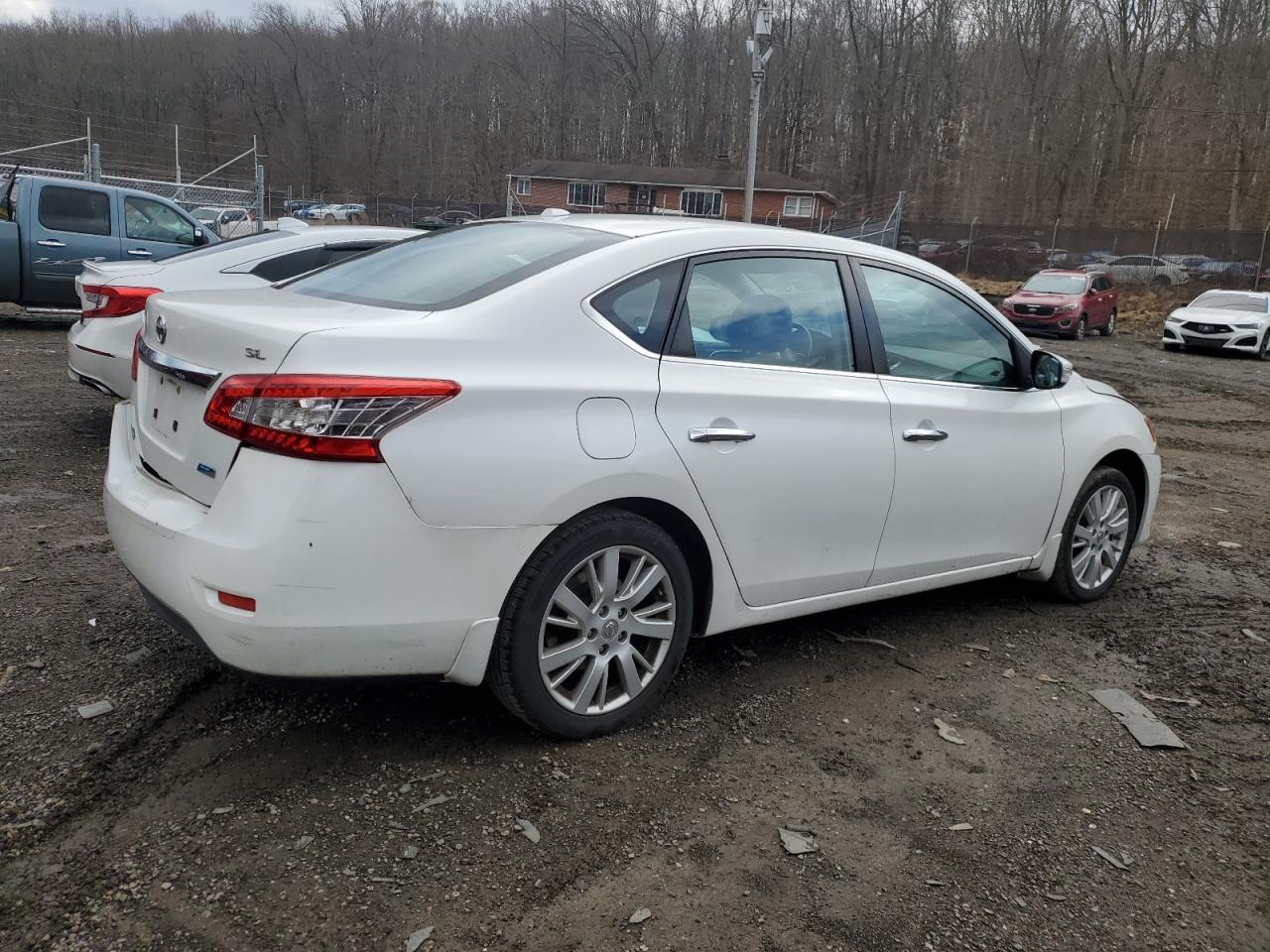 2013 NISSAN SENTRA S - Фото 3