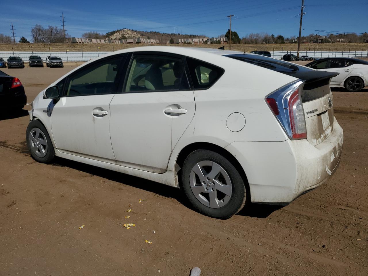 2013 TOYOTA PRIUS - Фото 2