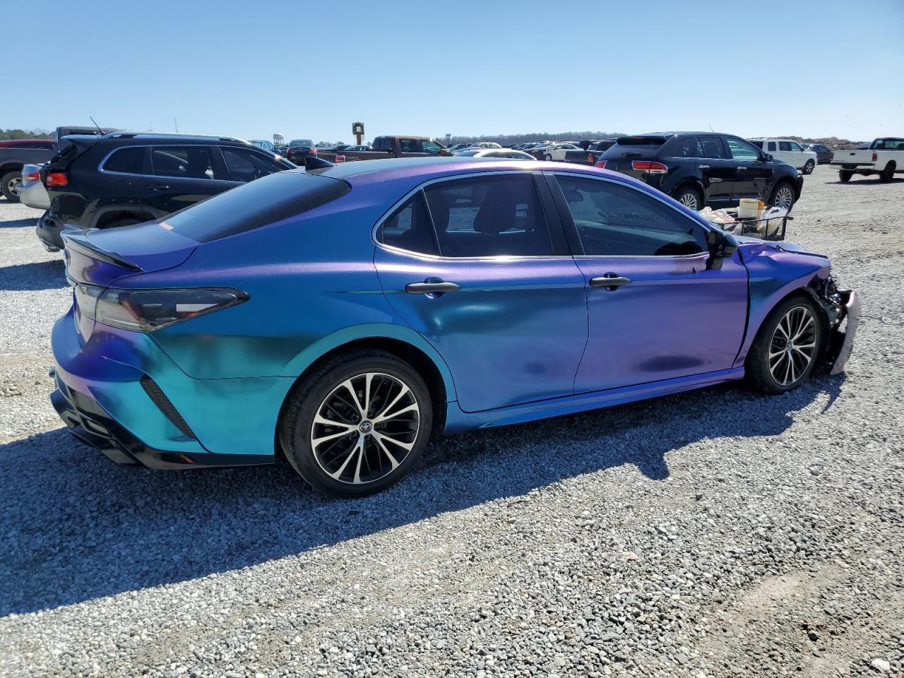 2019 TOYOTA CAMRY L - Image 3