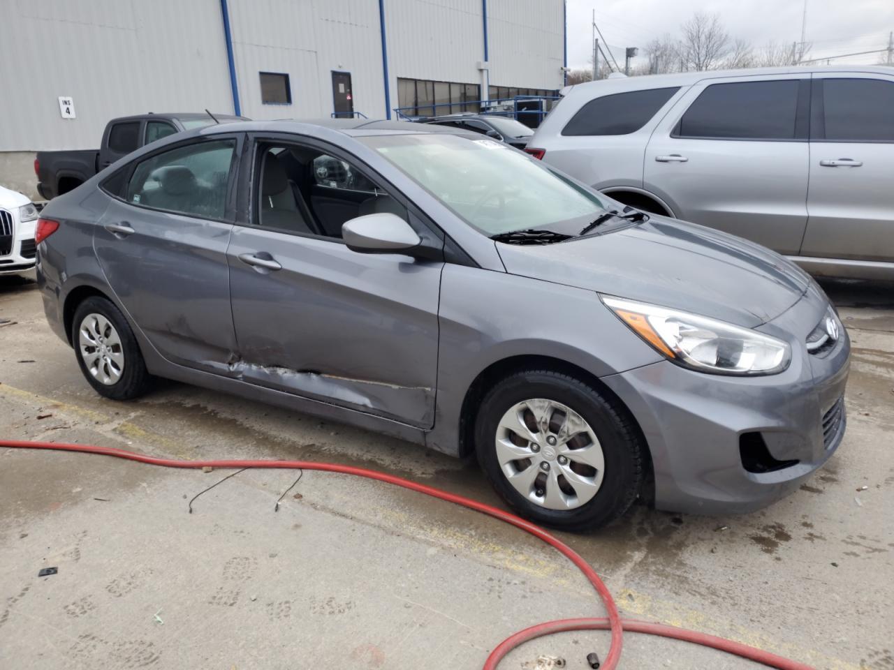 2017 HYUNDAI ACCENT SE - Фото 4