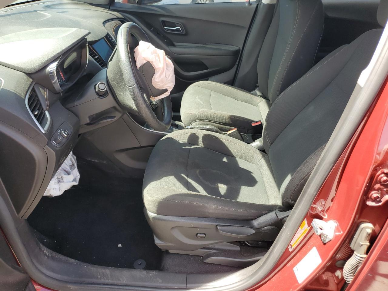 2021 CHEVROLET TRAX LS - Image 7