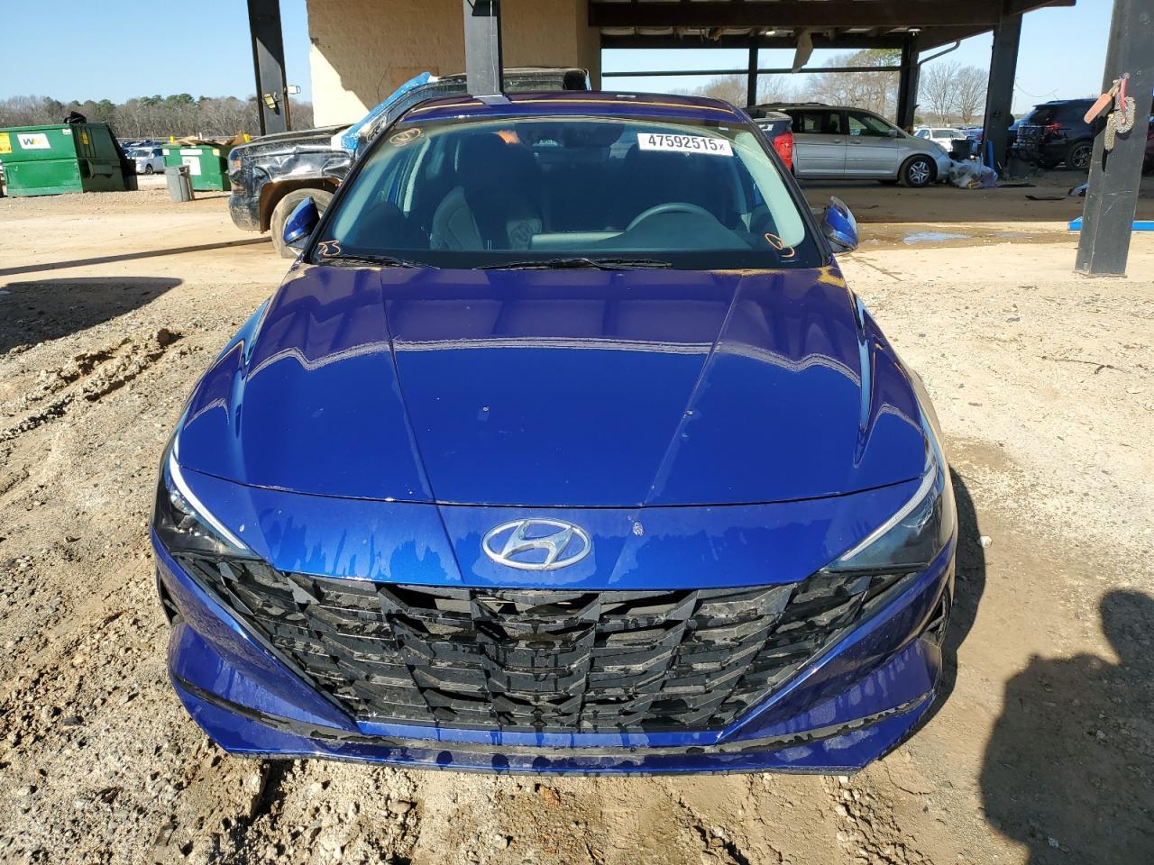 2023 HYUNDAI ELANTRA SE - Image 5