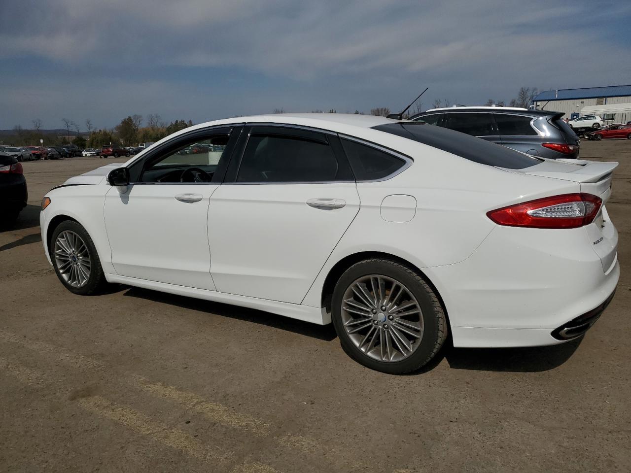 2013 FORD FUSION SE - Image 2