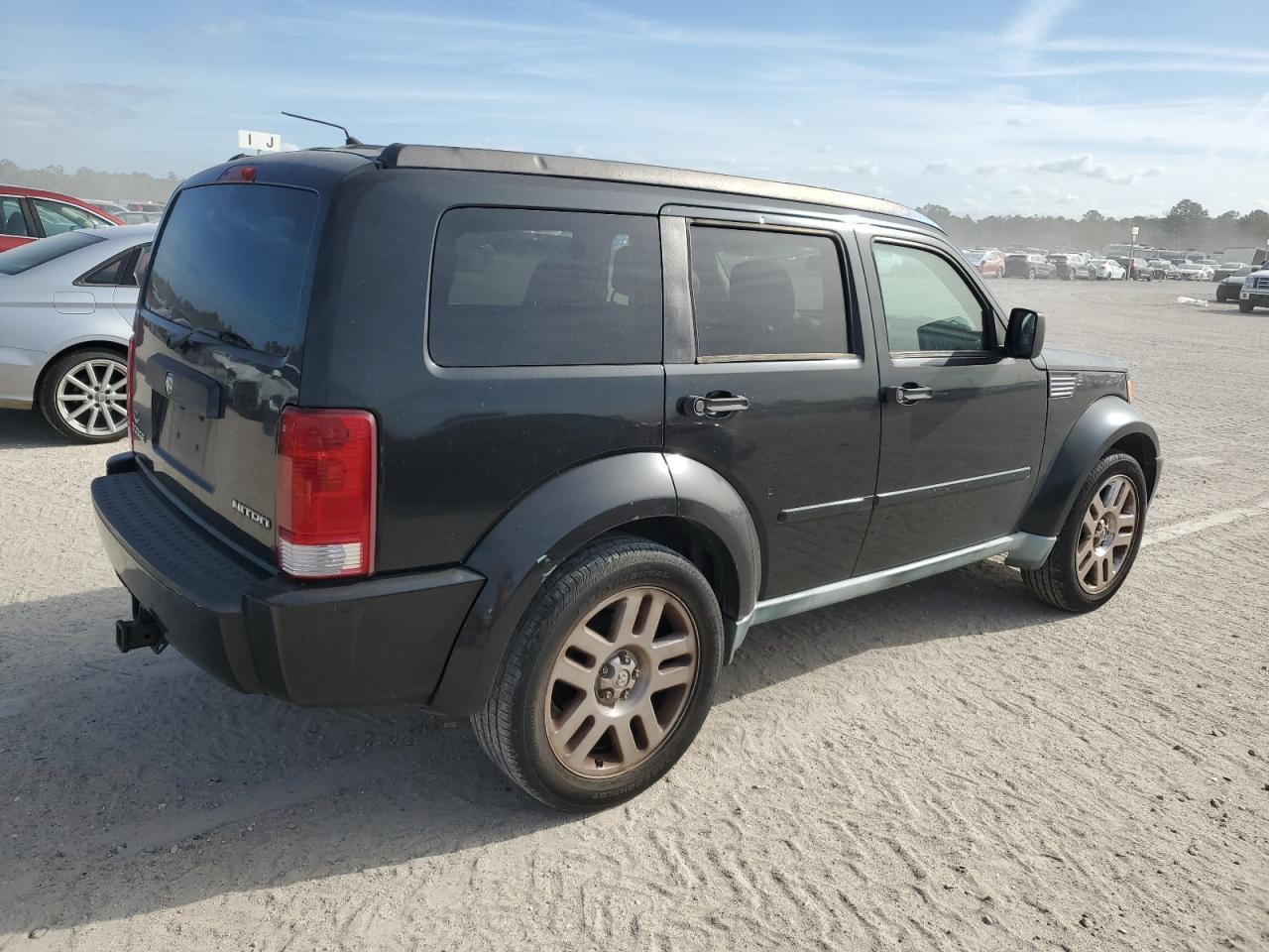 2011 DODGE NITRO HEAT - Image 3