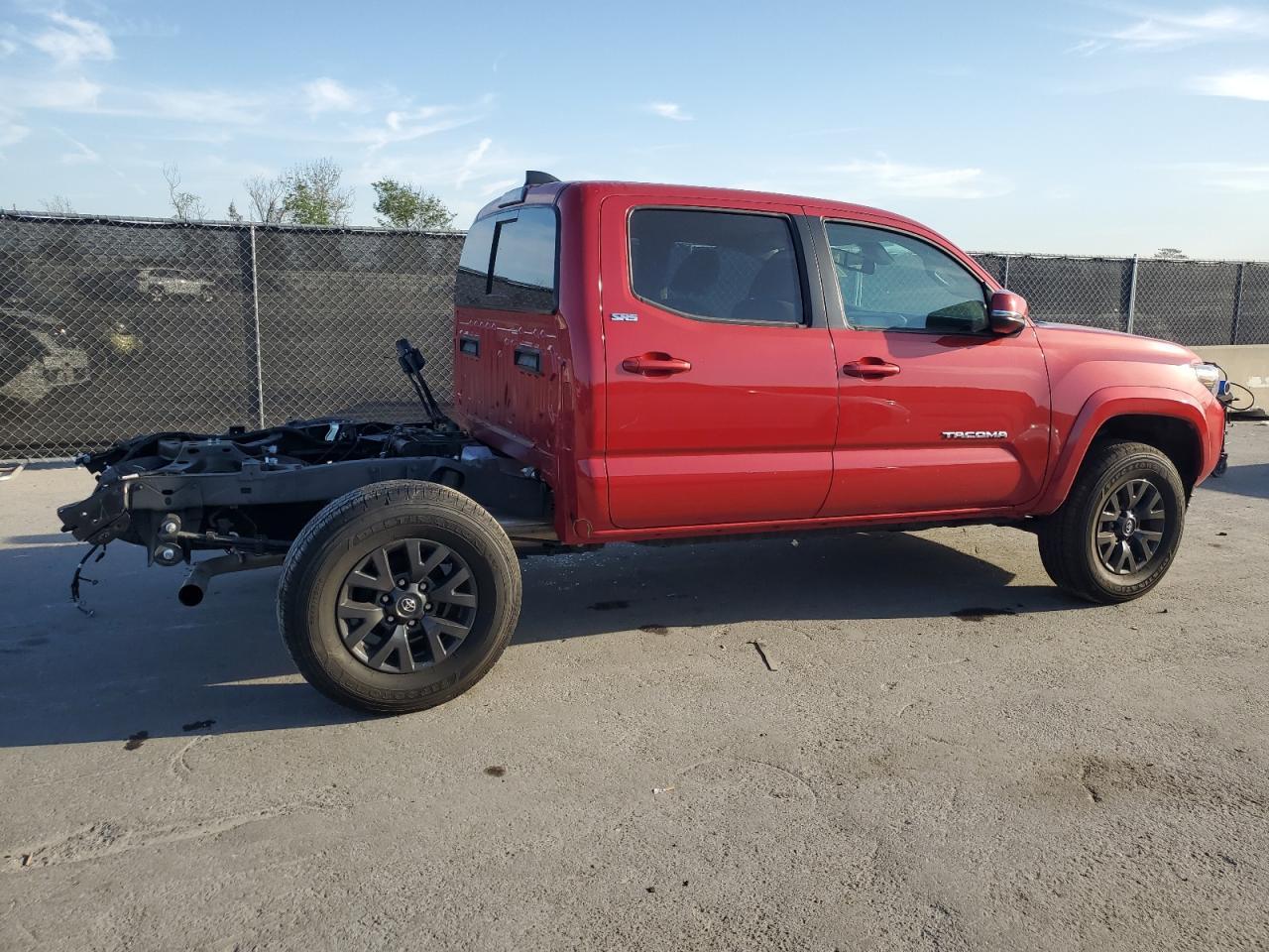 2023 TOYOTA TACOMA DOU - Фото 3