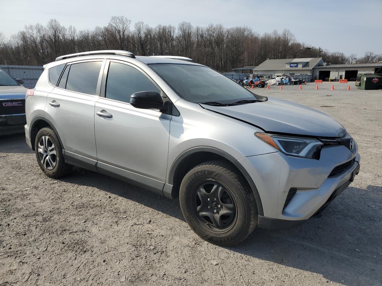 2016 TOYOTA RAV4 LE - Фото 4