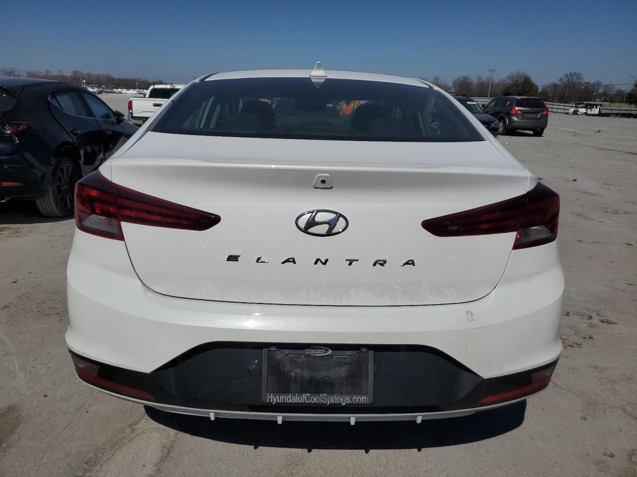2019 HYUNDAI ELANTRA SE - Фото 6
