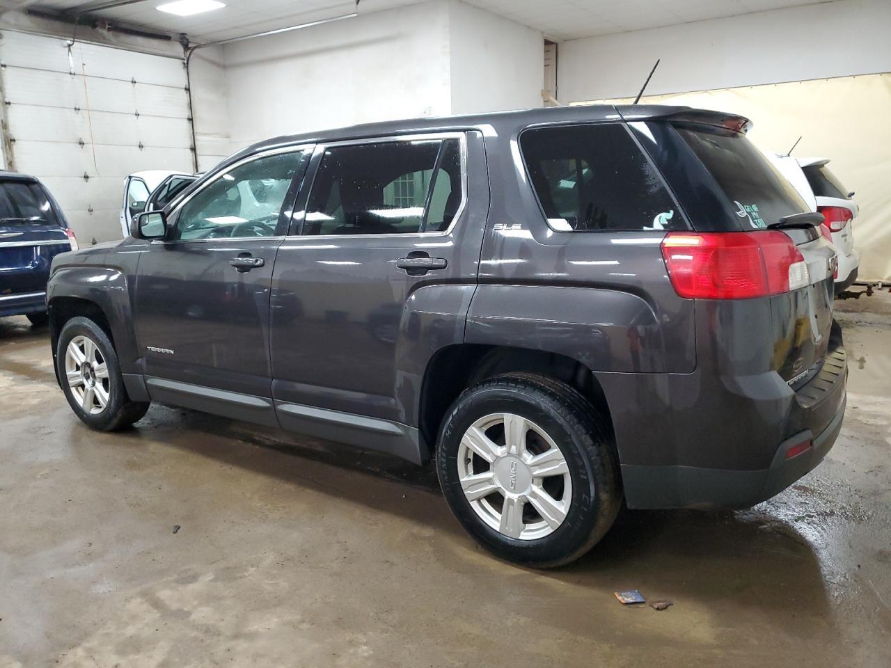 2014 GMC TERRAIN SL - Image 2