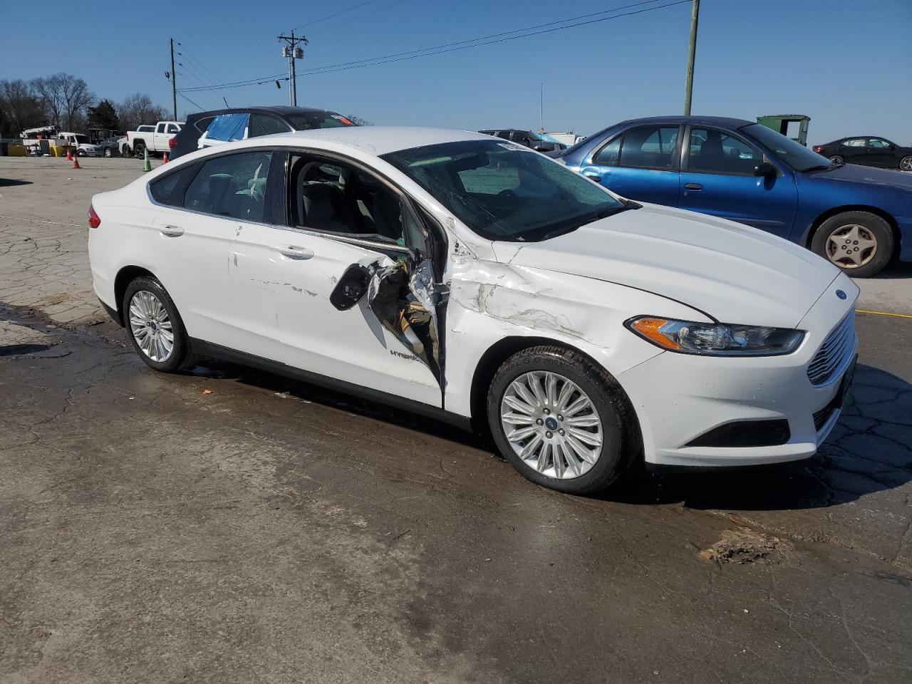 2014 FORD FUSION S H - Image 4