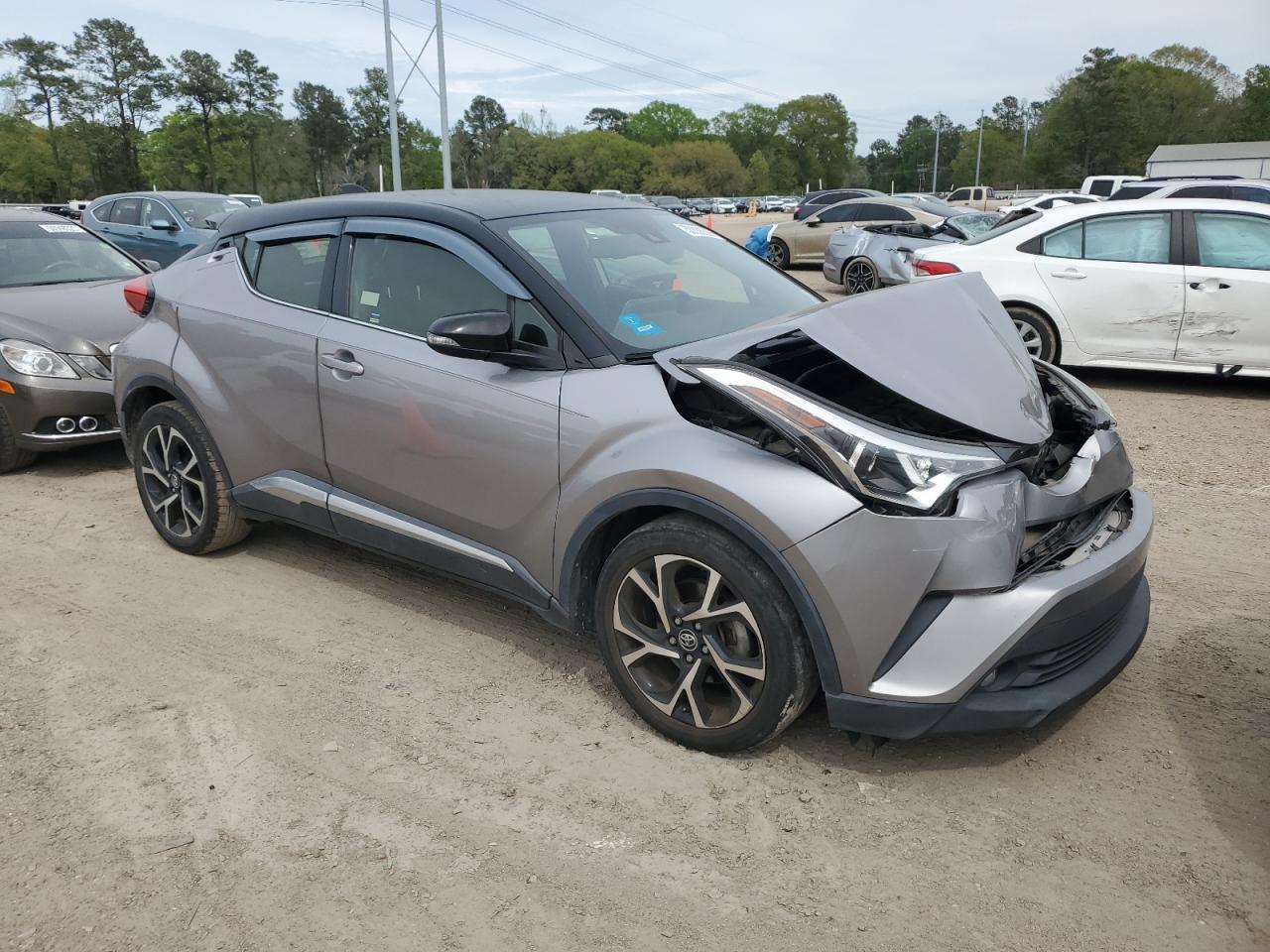 2019 TOYOTA C-HR XLE - Фото 4