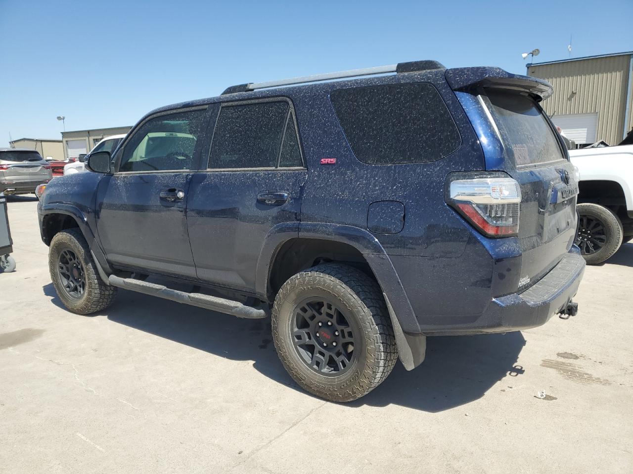 2022 TOYOTA 4RUNNER SR - Image 2