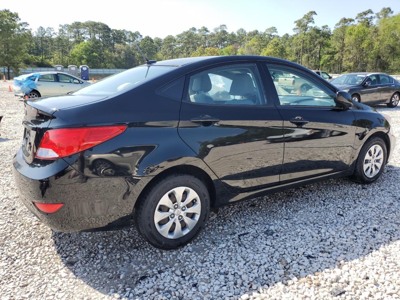 2017 HYUNDAI ACCENT SE - Image 3
