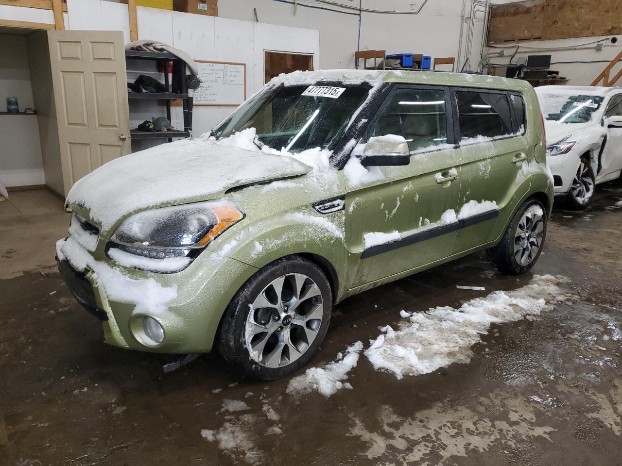 2013 KIA SOUL +